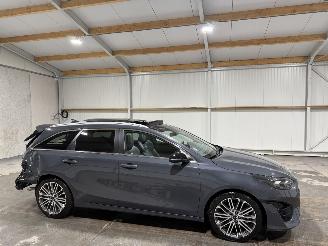 Kia Ceed 1.5T-GDi 103kW Automaat Pano GT-PlusLine picture 2