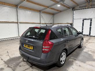 Kia Cee d 1.4 80kW X-Tra ISG Airco picture 6