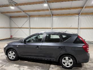 Kia Cee d 1.4 80kW X-Tra ISG Airco picture 11