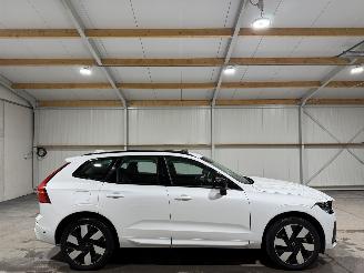 skadebil auto Volvo Xc-60 2.0T6 PluginHybrid 186kW Automaat AWD Ultimate DARK Pano 2024/6