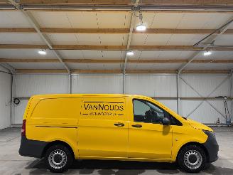 škoda dodávky Mercedes Vito 111CDI 84kW Airco Navi Lang 2017/10