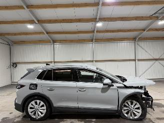 krockskadad bil auto Skoda Elroq 82kWh 210kW Business Edition 2025/8