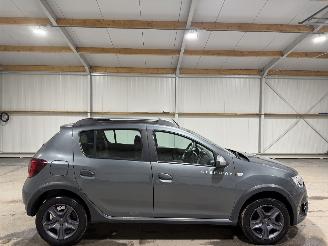 skadebil auto Dacia Sandero 0.9TCe 66kW Automaat SL Stepway 2017/10