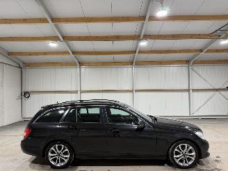 uszkodzony samochody osobowe Mercedes C-klasse 200CDI 100kW Automaat Ambition Elegance 2013/2