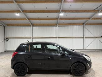 skadebil auto Opel Corsa 1.4-16V 74kW Anniversary Edition 2012/5