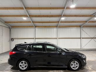Unfallwagen Ford Focus 1.0EcoBoost 92kW Hybrid Trend Edition Business 2021/11
