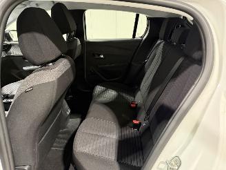 Peugeot e-208 50kWH 100kW Active picture 38