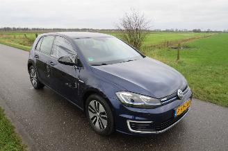 Volkswagen Golf E Edition Automaat 57.000km nap Elektrisch  [ splinter nieuw vol optie Camera Navigatie clima picture 7