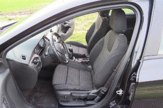 Opel Astra SPORTS TOURER+ 1.0 77kw 105pk  Business+  Euro 6 Navigatie Clima  2016 picture 14