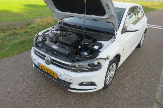 Volkswagen Polo 1.0 TSI 5drs  Comfortline  Navigatie Camera   2019 Topstaat picture 17
