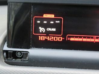 Citroën C4 cactus 1.2 Pure Cactus 1.2 pure tech live 2016  Airco  parkeerschade bumper  achter picture 16