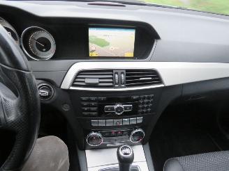 Mercedes C-klasse 220 CDI 170pk Business Avangarde  2012 Estate navigatie  leer camera [ schadevrij picture 21