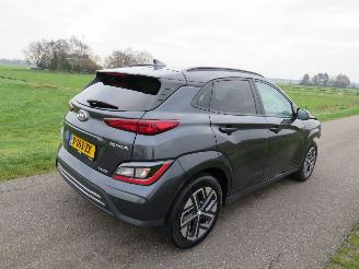 skadebil auto Hyundai Kona 39 kw Automaat Hybride  Elektrisch 2021  40.000km Camera Navigatie  stoelverwarmig  nieuwstaat 2021/9