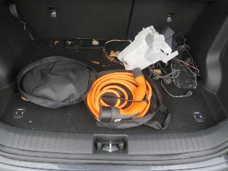 Hyundai Kona 39 kw Automaat Hybride  Elektrisch 2021  40.000km Camera Navigatie  stoelverwarmig  nieuwstaat picture 15