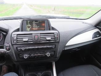 BMW 1-serie 118 Diesel 143pk 6 Bak Navigatie Airco 2014  [ Model 2015  [parelmoer picture 11