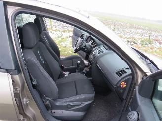 Renault Mégane Grande Tour 16  Business line navigatie clima  Sportstoelen schuifdak [ schadevrij picture 3