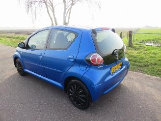  Toyota Aygo 1.0 12v 5Drs 135.000km  NAP Airco Dynamic Blue 2010 [ eerste eigenaar 2010/4