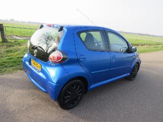 Toyota Aygo 1.0 12v 5Drs 135.000km  NAP Airco Dynamic Blue 2010 [ eerste eigenaar picture 2