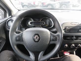 Renault Clio 0.9 TCe 90pk Euro 6 5drs Airco 2014   219.000km NAP picture 4