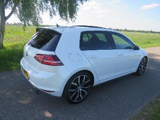 Voiture accidenté Volkswagen Golf GTI 20 TSi 5drs 220pk Automaat  190.000  Camera Navigatie Leer 2013-11 2013/11