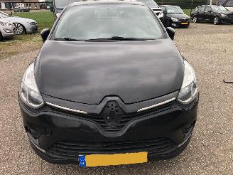 krockskadad bil auto Renault Clio 0.9 TCE  BOSE 2018/4