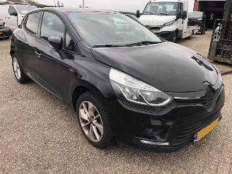 Renault Clio 0.9 TCE  BOSE picture 3