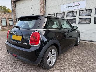 Mini Cooper 1.5 Business Navi Cruise 112206 Km NAP ! picture 4