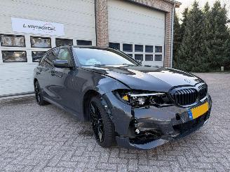 BMW 3-serie 330e Business Edition Plus Automaat Leder NAP ! picture 2
