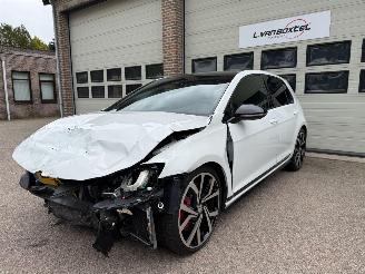 Volkswagen Golf 2.0 TSI GTI Clubsport Automaat picture 3