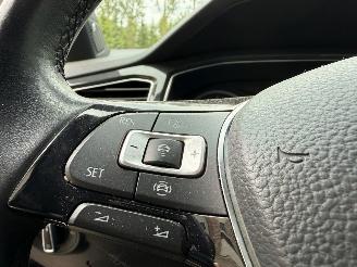 Volkswagen T-Roc 1.5 TSI Sport Automaat Pano Navi Clima picture 12
