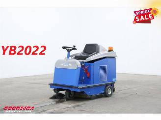 Schade machine Kuhn  95 BJ 2022 33Hrs! Kehrmaschine / Veegmachine 2022/1
