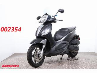 skadebil motor Piaggio Beverly 350 ABS 2016/10
