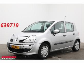 Voiture accidenté Renault Modus 1.2 TCE Expression Airco Radio/CD 106.670 km! 2010/2