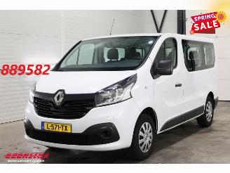 krockskadad bil bedrijf Renault Trafic Passenger 1.6 dCi Expression 9-Pers. Airco 2018/5
