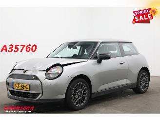 Schadeauto Mini Cooper SE Electric 54.2 kWh 218 PK LED Navi Cruise Camera 2024/8