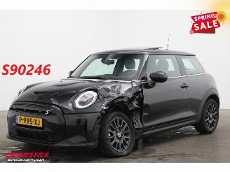 skadebil auto Mini Mini Cooper SE 33 kWh Schuifdak LED Leder Cruise Camera SHZ 2022/6
