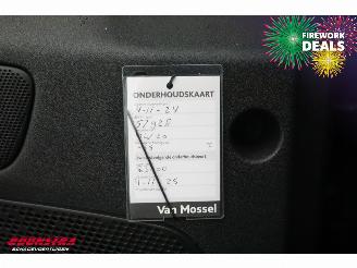 Peugeot 208 1.2 PureT. Signature Navi Camera Carplay Airco Cruise picture 22