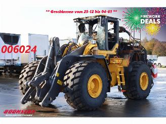 dañado máquina Volvo  L220H Wheelloader BY 2025 2025/12