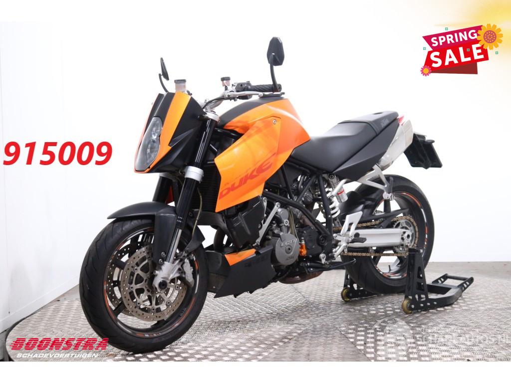 KTM  990 SuperDuke +Paddock stand +extra uitlaat +extra spiegelset!