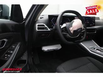 BMW 3-serie 330e Schuifdak 360° LED Cruise SHZ 4.216 km! picture 19