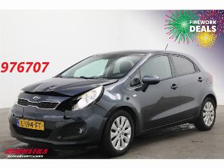 Vaurioauto  passenger cars Kia Rio 1.2 CVVT ComfortLine Clima Cruise SHZ LRHZ PDC 132.607 km! 2014/10