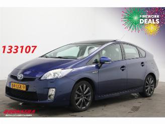 Schadeauto Toyota Prius 1.8 Dynamic Pano Solar Navi Clima Cruise Camera AHK 2010/5
