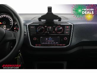 Volkswagen Up! 1.0 5-DRS Airco Bluetooth 59.636 km! picture 13