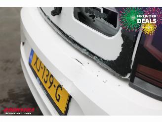 Volkswagen Up! 1.0 BMT move up! Airco Bluetooth 49.259 km! picture 10