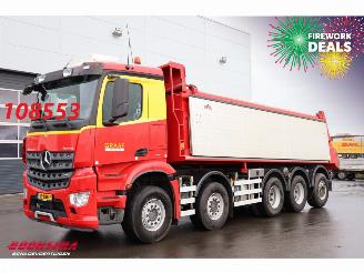 damaged trucks Mercedes Arocs 4744 10X4 Hyva BY 2017 390.026 km! 2017/5