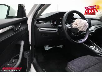 Skoda Octavia Combi 1.0 e-TSI DSG Business Edition Virtual Navi Clima Cruise Camera picture 20