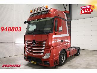 Schade vrachtwagen Mercedes Actros 1945 4X2 Mega Euro 6 2015/4