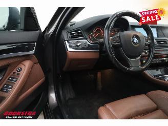 BMW 5-serie Touring 530i High Executive Pano Xenon Navi Clima Cruise SHZ PDC picture 17