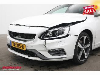 Volvo V-60 2.0 T4 Aut. R-Design Schuifdak Leder Navi Clima Cruise Camera SHZ PDC AHK picture 10