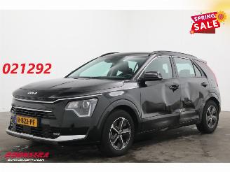 Schadeauto Kia Niro 1.6 GDi Hybrid LED ACC Apple/Android Camera PDC 2022/10